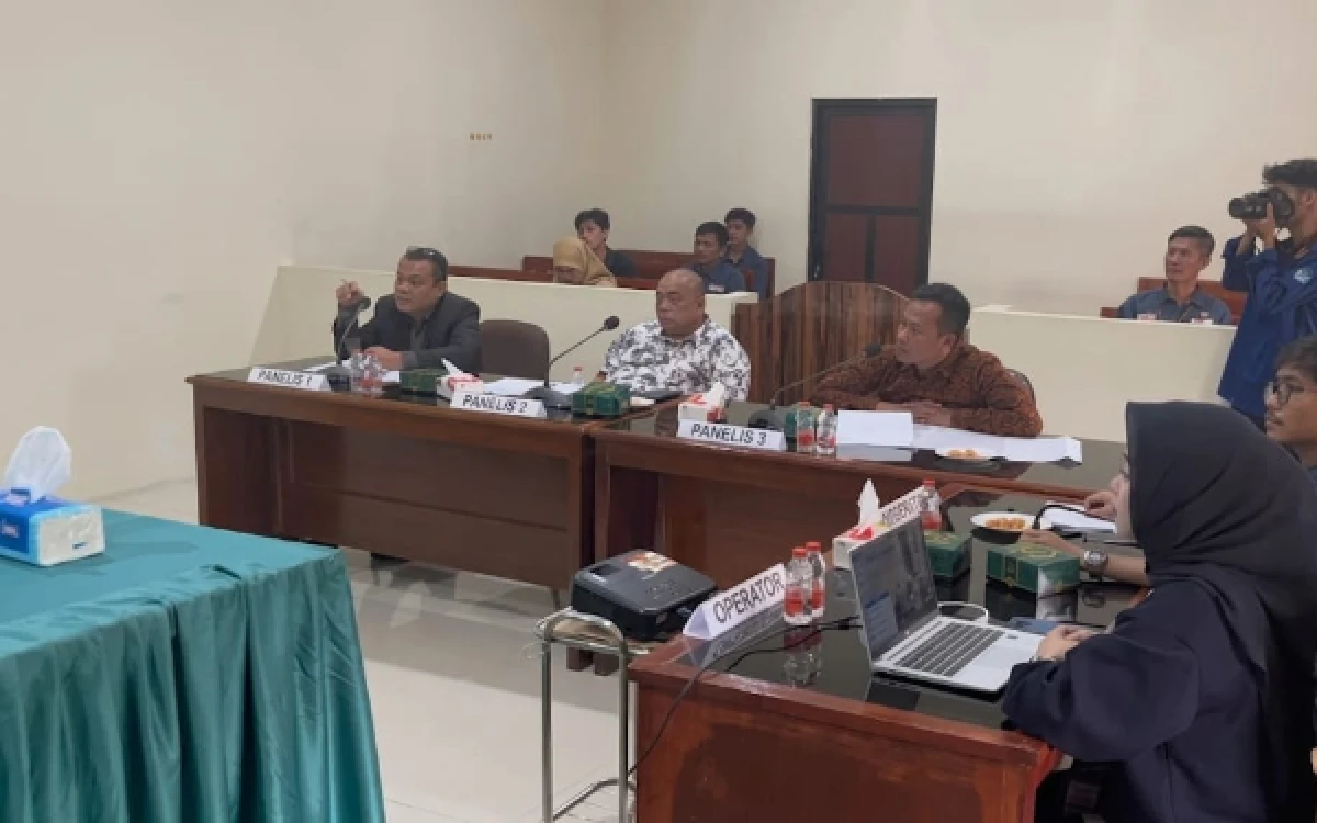 Thumbnail Berita - KI Banten Mulai Tahap Presentasi Uji Publik Monev Keterbukaan Informasi 2026