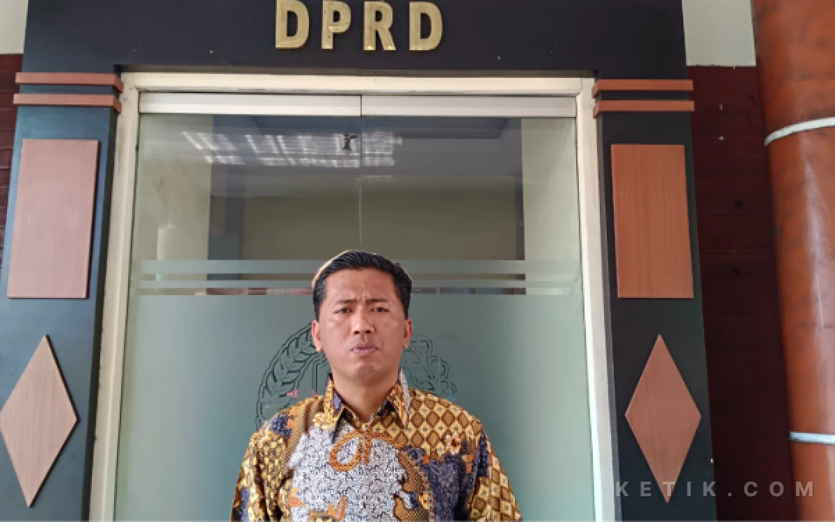 Thumbnail Berita - Terlibat Narkoba di Surabaya, Eko Febriyanto Desak BK DPRD Situbondo Sanksi RZ