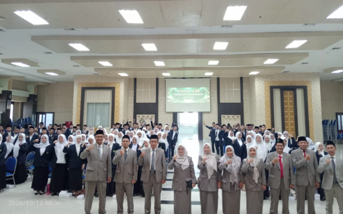 Thumbnail Berita - Yudisium ke-61 Fakultas Syariah UIN Malang, Dekan Dorong Lulusan Berprestasi dan Berdampak bagi Masyarakat