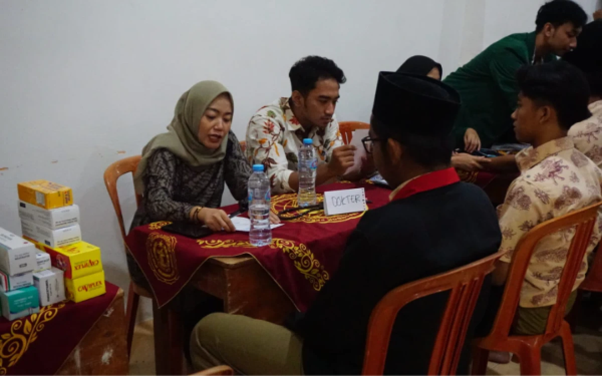 Thumbnail Berita - Unusa Gelar Penyuluhan Medis dan PHBS untuk Santri di Ponpes Sunan Drajat Lamongan