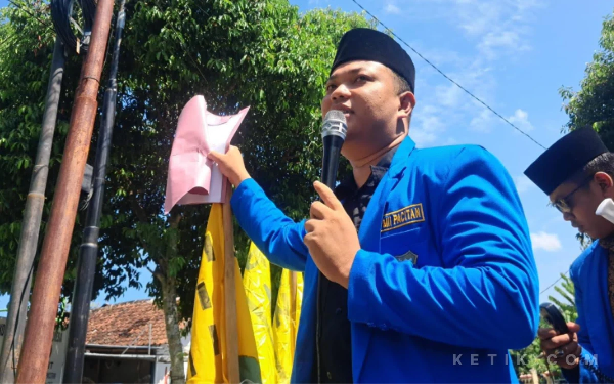 Thumbnail Berita - PMII Pacitan Soroti Parkir Dishub Tanpa Karcis saat Festival Rontek, Endus Potensi PAD Bocor