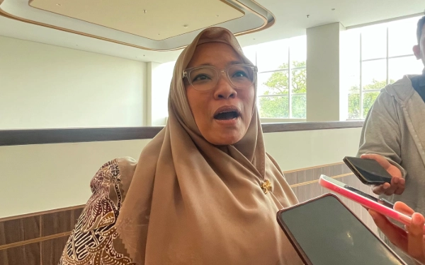 Thumbnail Berita - 66 Persen Lulusan SMP Tak Tertampung di Negeri, Hikmah Bafaqih Desak Pemerintah Subsidi Sekolah Swasta