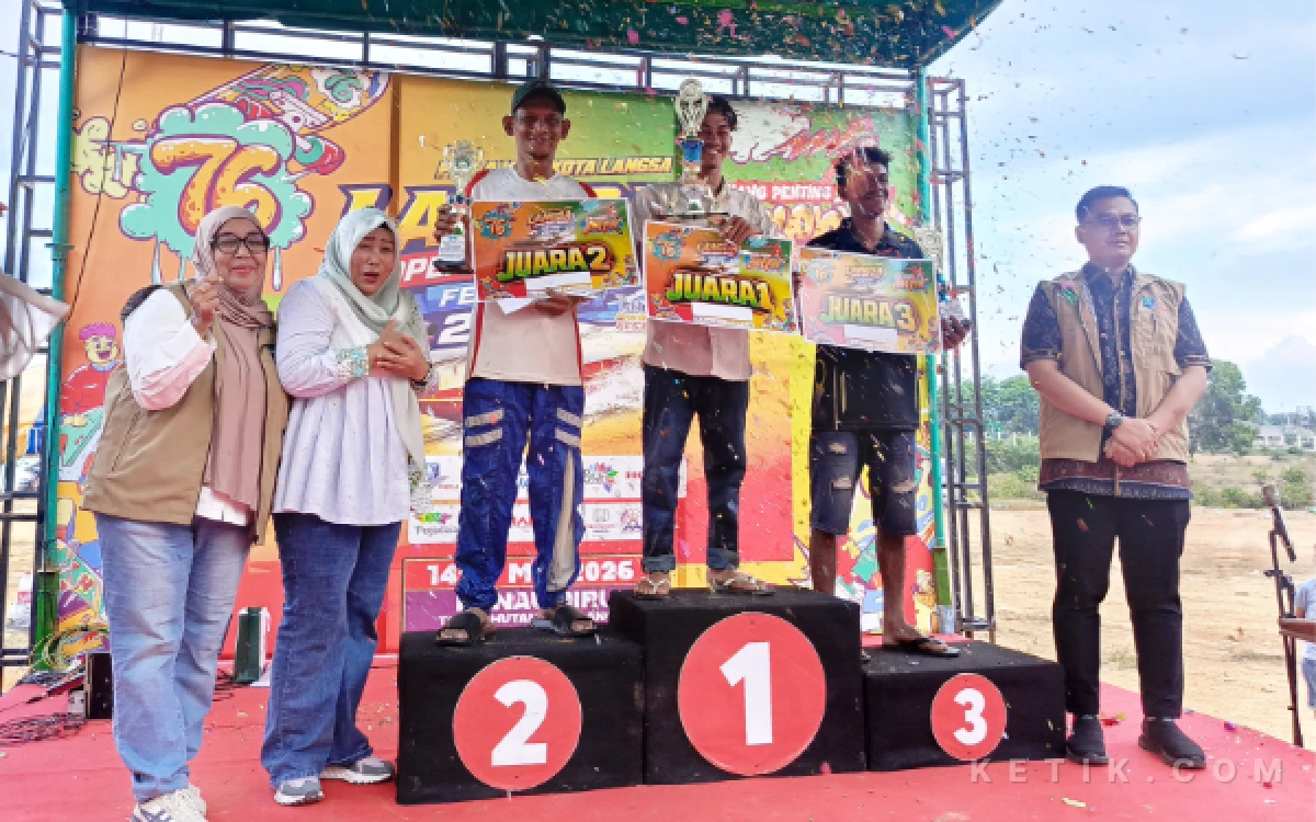 Thumbnail Berita - Wali Kota Langsa Resmi Tutup Open Boat Race Festival 2026 di Danau Tasik Biru Langsa