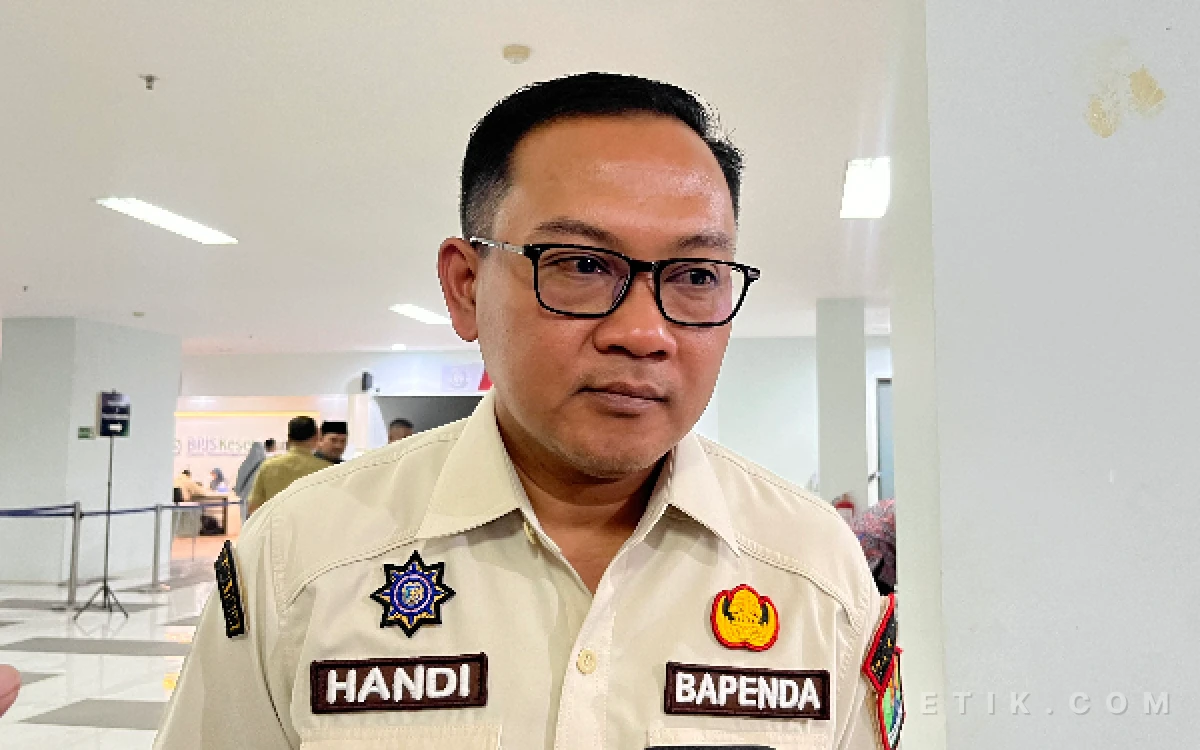Thumbnail Berita - Kepala Bapenda Kota Malang Handi Priyanto Resmi Dilantik Jadi Sekda Kota Semarang
