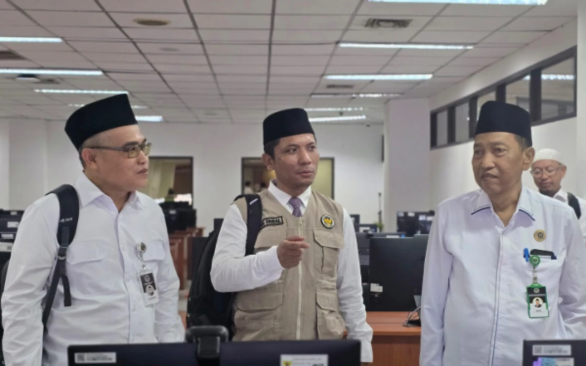 Thumbnail Berita - Gandeng BKN Untuk Ujian CAT 2026, Kemenhaj Pastikan Seleksi PPIH Transparan dan Akuntabel