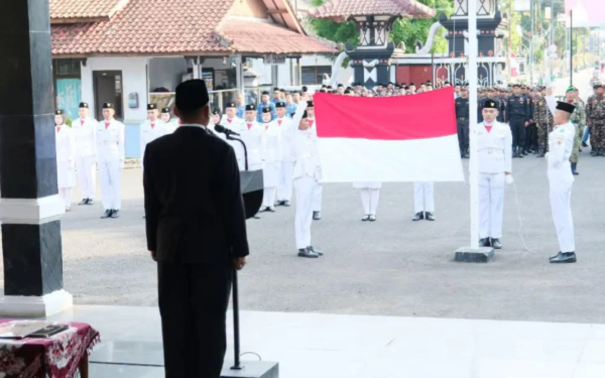 Thumbnail Berita - Bupati Pemalang Pimpin Upacara Hari Lahir Pancasila 2026, Tegaskan Pentingnya Persatuan Bangsa