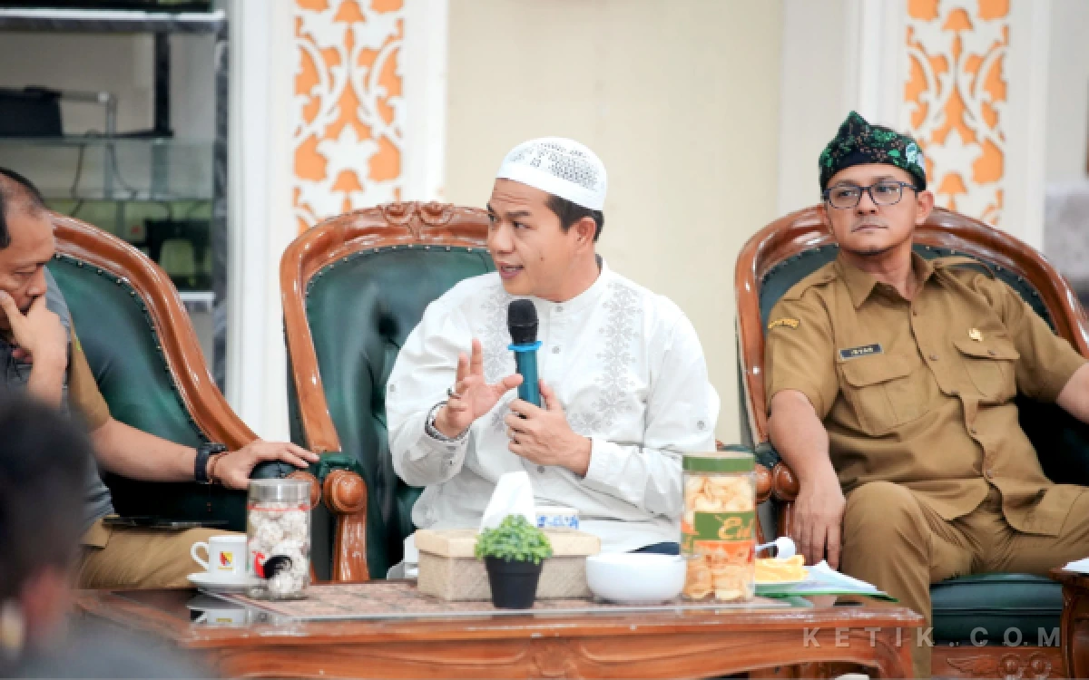 Thumbnail Berita - Bupati Bandung Ajak Seniman dan Budayawan Bangun Pariwisata Kabupaten Bandung Berbasis Kearifan Lokal