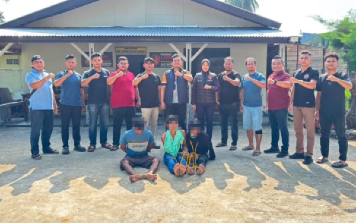 Thumbnail Berita - Empat Terduga Pelaku Pemerkosaan di Pasaman Barat Dibekuk Polisi, Satu Ditangkap saat Melaut