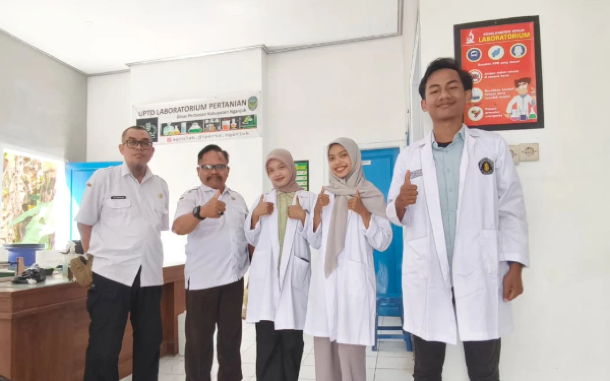 Thumbnail Berita - Mahasiswa MBKM UB Kediri Dukung Pengendalian OPT Ramah Lingkungan Melalui Perbanyakan APH