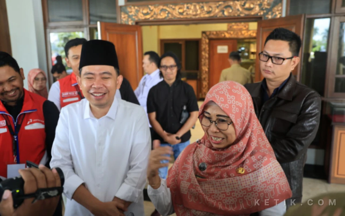 Thumbnail Berita - Kemiskinan Jember Turun 15,99 Ribu Jiwa, Gus Fawait Targetkan di Bawah 200 Ribu pada 2027