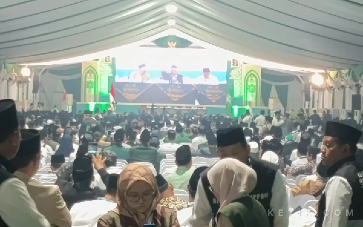 Thumbnail Berita - Voting Cara Pemilihan Ketum PBNU Masih Alot, 560 Muktamirin Salurkan Suaranya