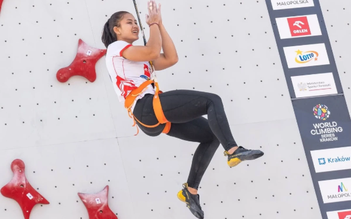 Thumbnail Berita - Desak Made Rita Raih Emas di Asian Games 2026, Catat Waktu 6,062 Detik