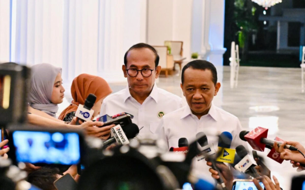 Thumbnail Berita - Stok BBM Aman, Bahlil Imbau Warga Mampu Tak Gunakan BBM Subsidi
