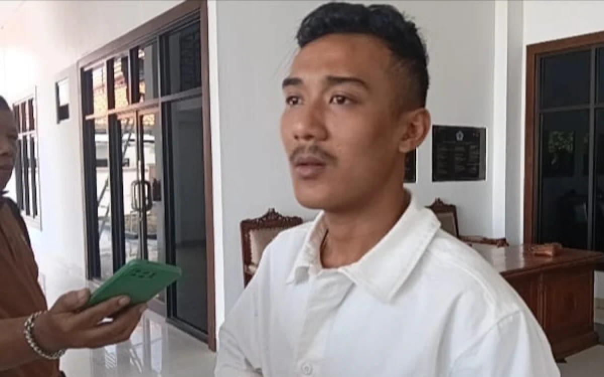 Thumbnail Berita - Terkait Isu Narkoba yang Viral di IG, Legislator PDI-P Brebes: Itu Fitnah dan Merusak Privasi