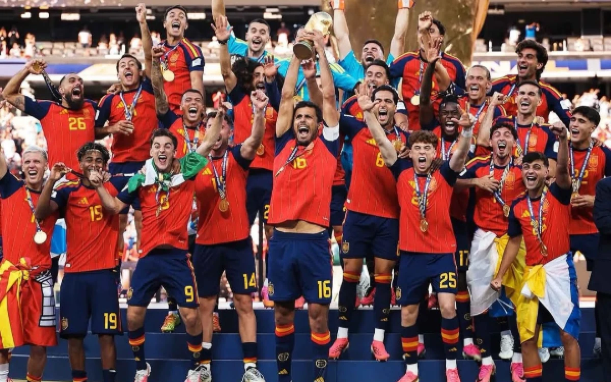 Thumbnail Berita - Penantian 16 Tahun Berakhir! Spanyol Kembali Jadi Raja Dunia