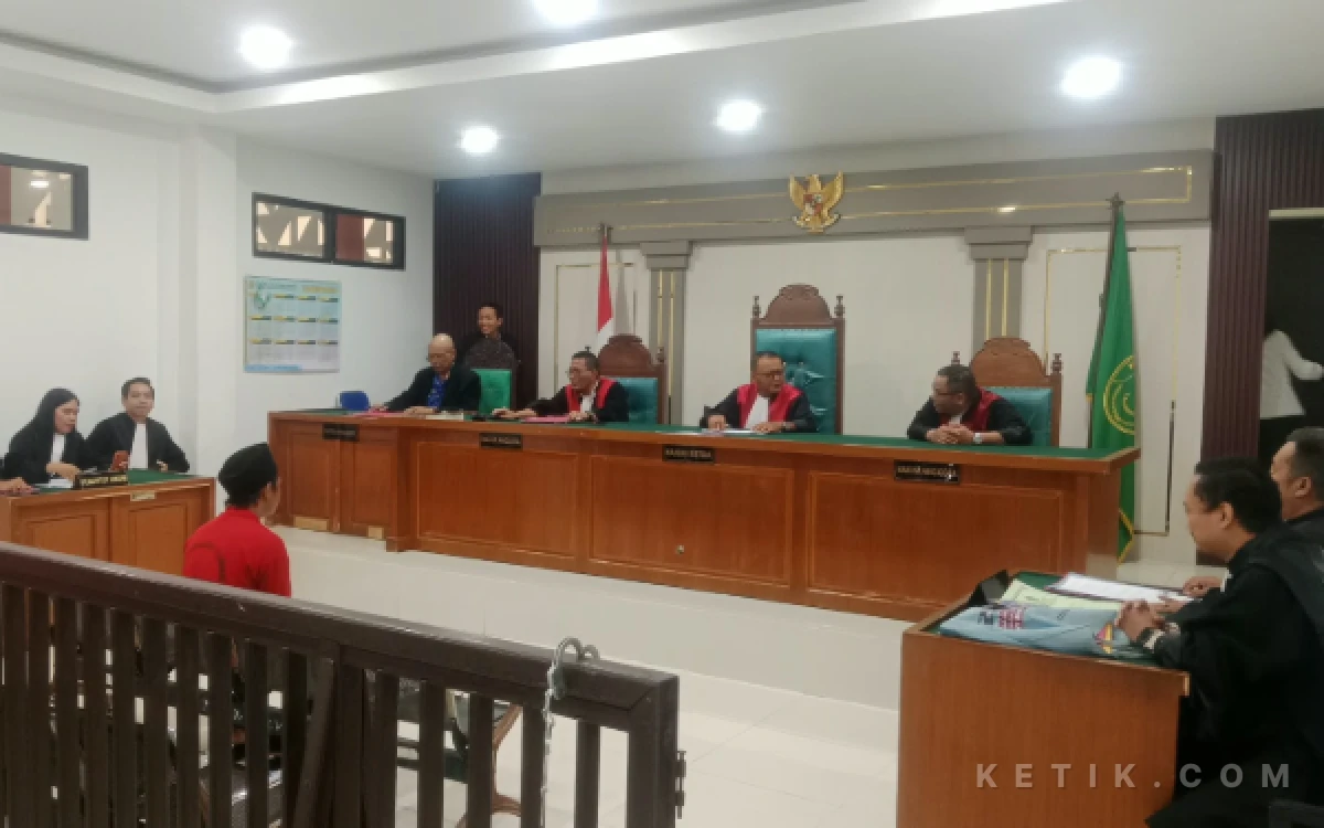 Thumbnail Berita - Dituntut 5 Tahun Kasus Pengeroyokan, Kuasa Hukum Dito Prayoga Bongkar Sejumlah Kejanggalan