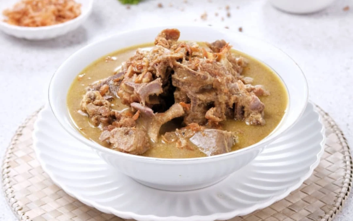 Thumbnail Berita - Bikin Nagih! Rumah Makan Cairo Malang Sajikan Kambing Lembut dengan Bumbu Rempah Meresap
