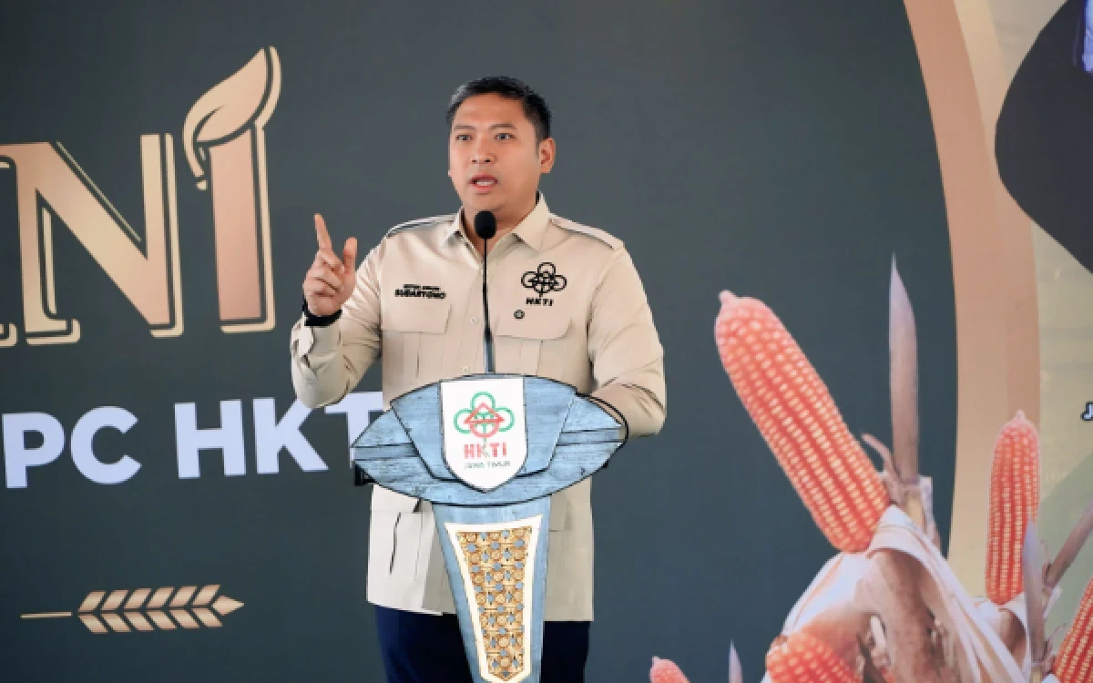 Thumbnail Berita - Korwil BGN Kayong Utara Diduga Main HP saat Briefing, Sudaryono Minta Dipindah ke Papua