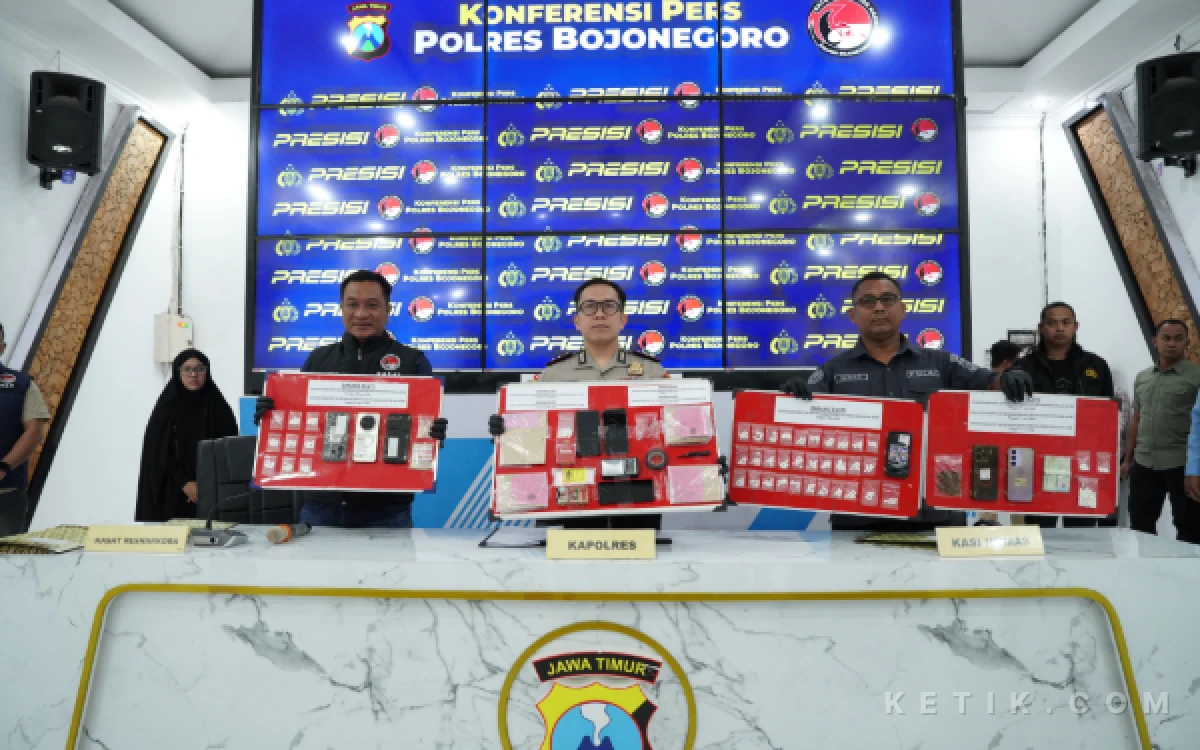 Thumbnail Berita - Polres Bojonegoro Ungkap 34 Penyalahgunaan Okerbaya, 11 Tersangka Ditetapkan