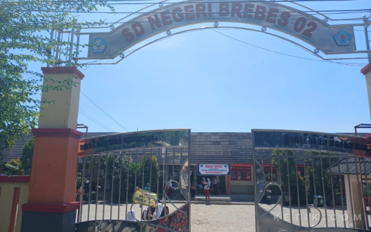 Thumbnail Berita - Polemik Dugaan Pungutan Liar Kelulusan di SDN 2 Brebes, Dindikpora Lakukan Visitasi