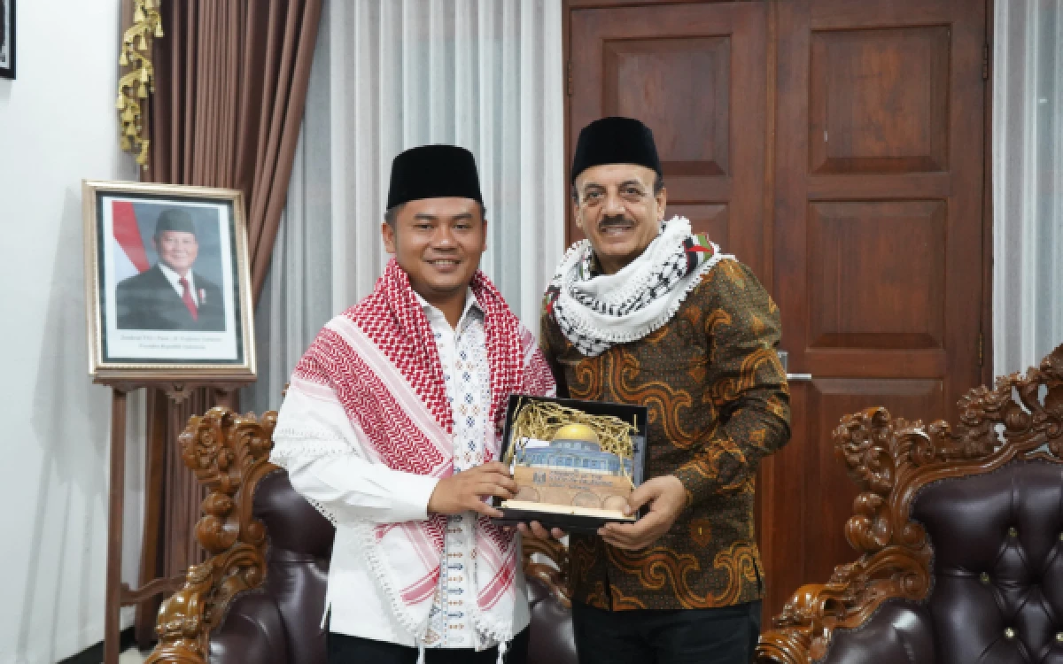 Thumbnail Berita - Disambut Bupati Ischak, Tegal Jadi Tujuan Perdana Dubes Palestina di Pulau Jawa