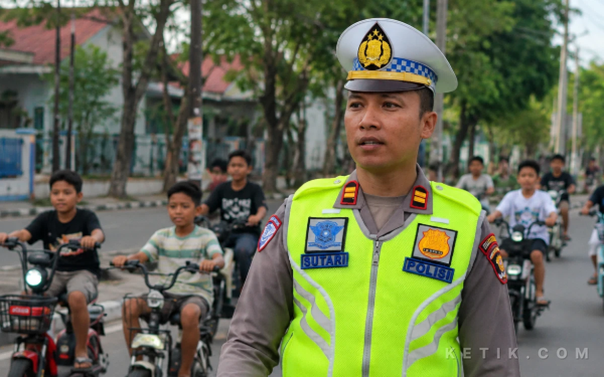 Thumbnail Berita - Satlantas Polres Abdya Imbau Warga Tak Gunakan Sepeda Listrik di Jalan Raya