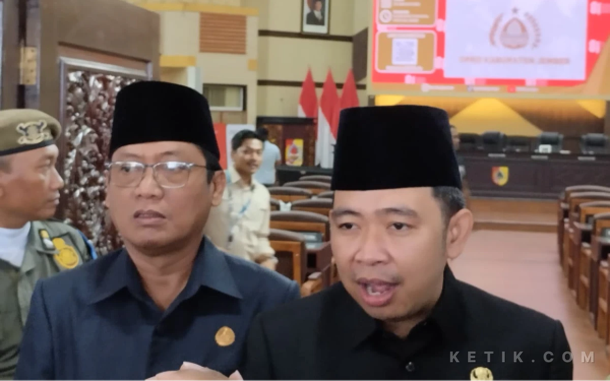 Thumbnail Berita - Jember Terima Dana Transfer Rp223 Miliar Lebih, Gus Fawait Prioritaskan Infrastruktur Desa