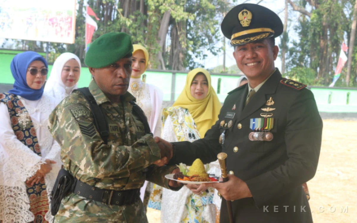 Thumbnail Berita - Kodim 1509/Labuha Kenang Jasa Purnawirawan dan Warakawuri di HUT TNI ke-81
