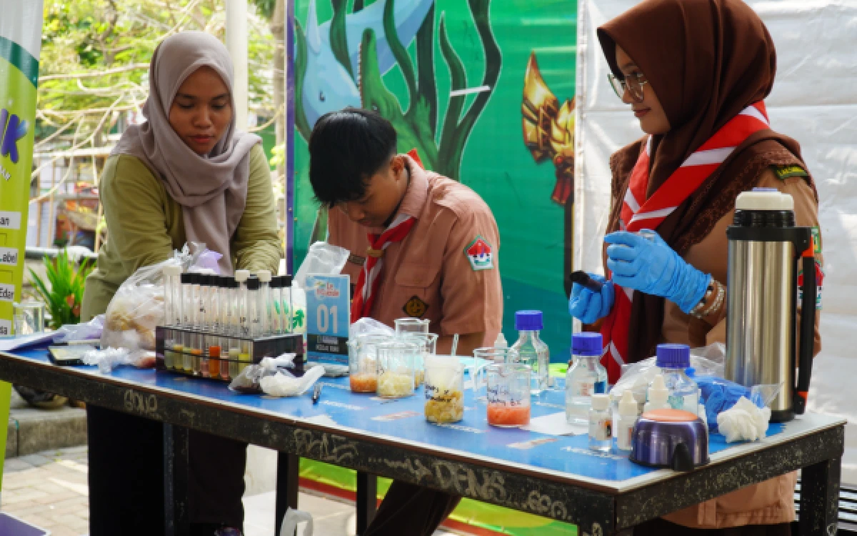 Thumbnail Berita - BBPOM Surabaya Gelar Edukasi Bahaya Boraks Hingga Formalin Dalam Makanan