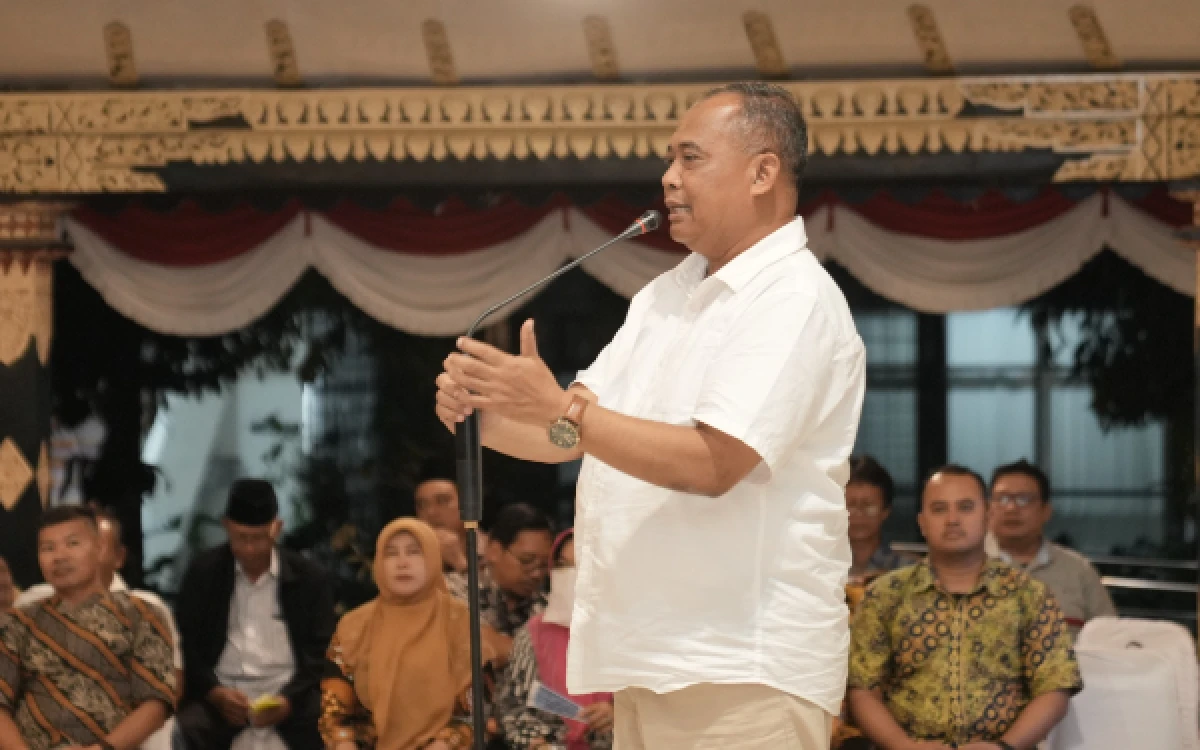 Thumbnail Berita - Bupati Sleman Tegaskan Komitmen Pemerintahan Bersih, Pamong Kalurahan Wajib Profesional dan Utamakan Rakyat!