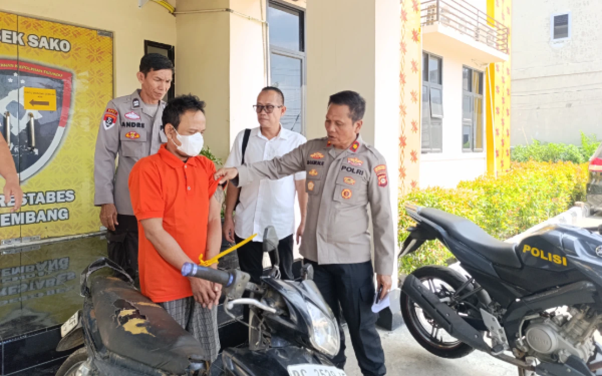 Thumbnail Berita - Nekat Curi Motor di Depan Depot Galon, Residivis Narkoba Babak Belur Diamankan Warga