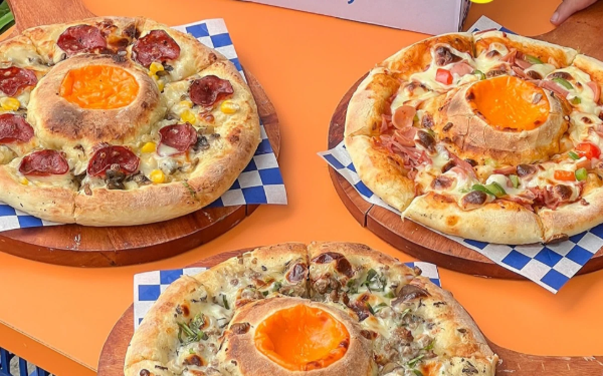 Thumbnail Berita - Pizza Lezat dengan Saus Keju Homemade, Halter Coffee Jadi Tongkrongan Favorit di Malang