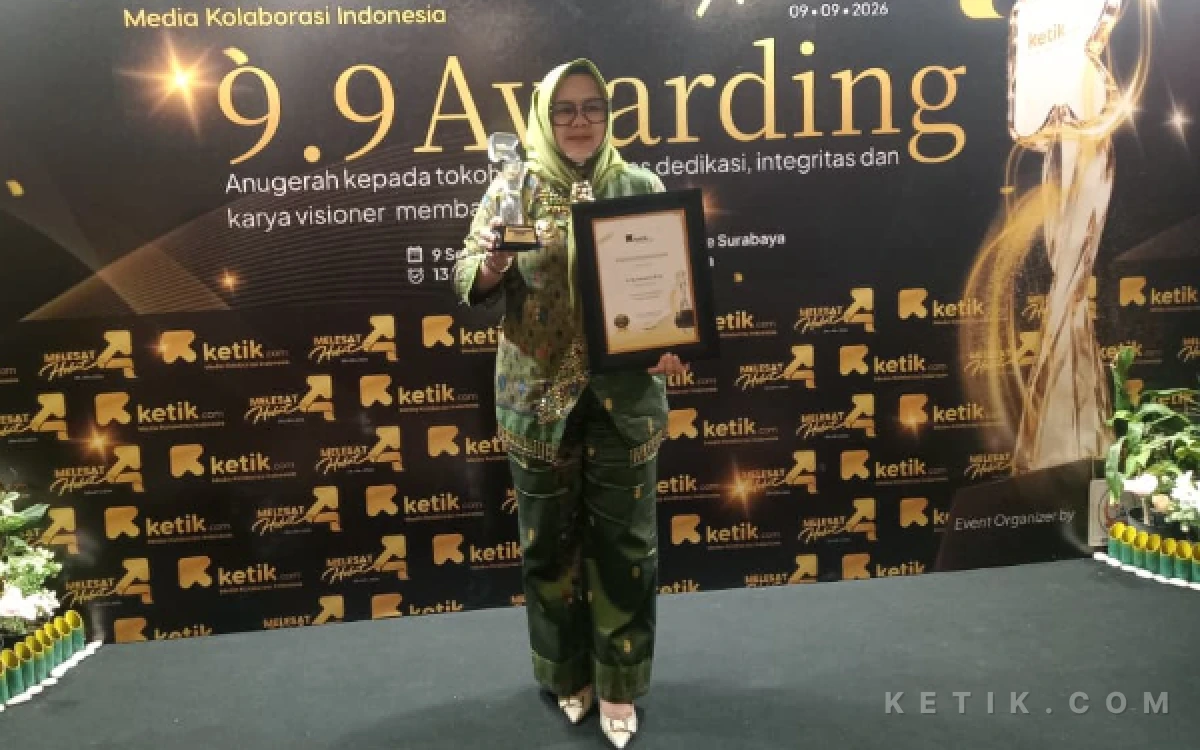 Thumbnail Berita - Bupati Muara Enim Terima Penghargaan di HUT Ke-4 Ketik.com, Selalu Buka Kritik Saran dari Masyarakat