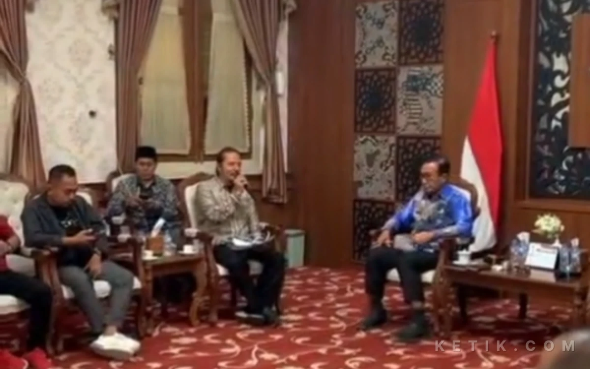Thumbnail Berita - Bupati Pamekasan Komitmen Lestarikan Budaya Lokal