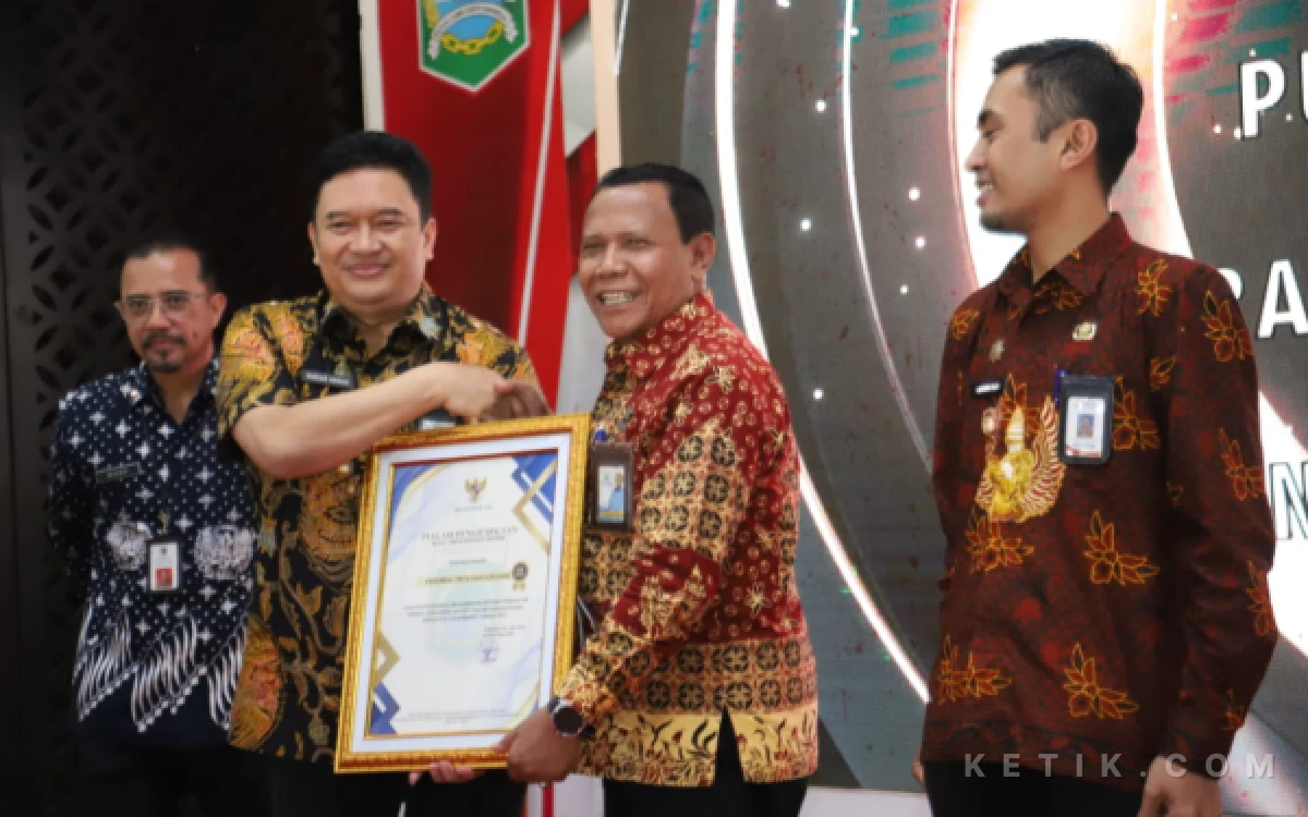 Thumbnail Berita - Perumda Tirta Kanjuruhan Sumbang 35 Inovasi, Antar Kabupaten Malang Raih Predikat Terinovatif