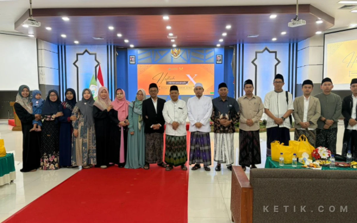 Thumbnail Berita - Mahasantri asal Nigeria Serukan Perdamaian Palestina di Haflah Akhirussanah UIN KHAS Jember