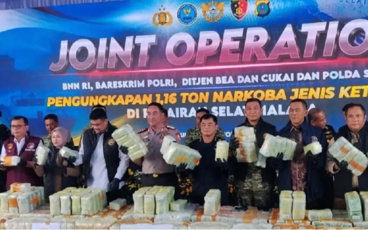 Thumbnail Berita - Bareskrim Polri Ungkap Penyelundupan 1,16 Ton Ketamin di Selat Malaka, Total Barang Bukti Senilai Rp3,48 Triliun