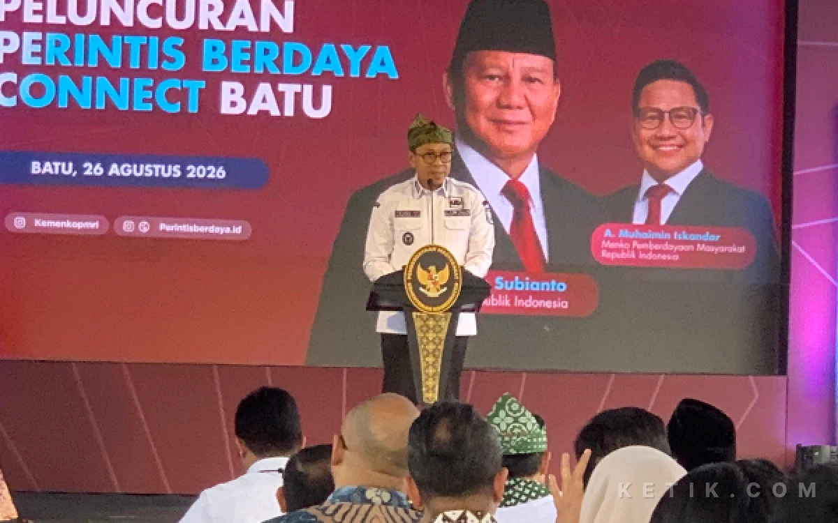 Thumbnail Berita - Regenerasi Petani, Wali Kota Batu Pamerkan Smart Integrated Farming dan PLUT-KUMKM ke Cak Imin