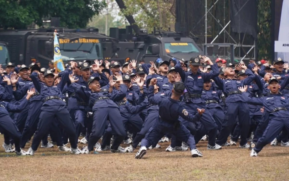 Thumbnail Berita - Pengukuhan Taruna-Taruni Kelas X SMAN Jatim, Jadi Momentum Pembentukan Karakter
