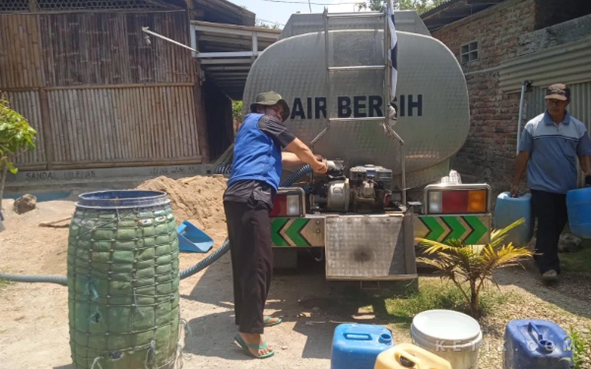 Thumbnail Berita - Meski Suhu Kian Panas, Pacitan Masih Nihil Permintaan Dropping Air Bersih