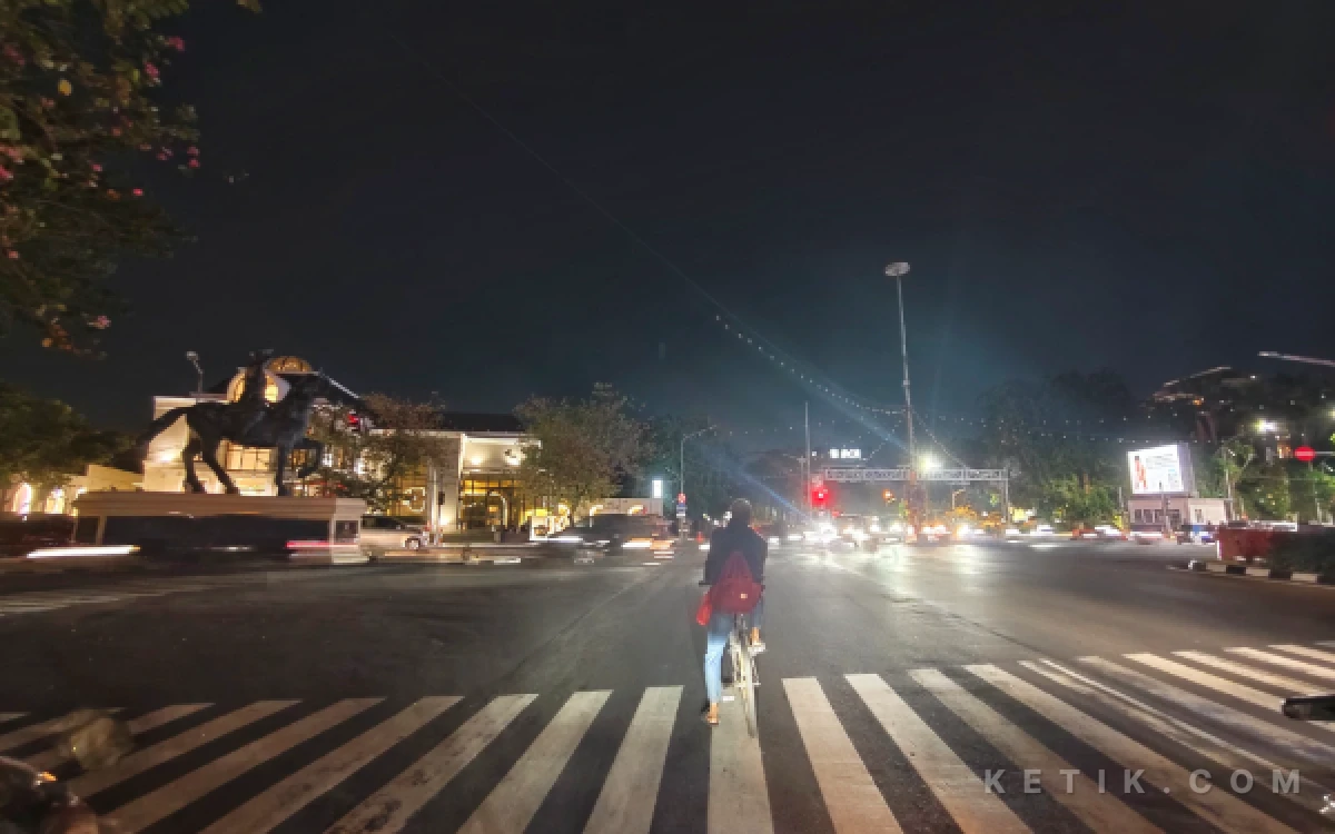 Thumbnail Berita - Listrik di Surabaya Padam, PLN Jelaskan Penyebabnya