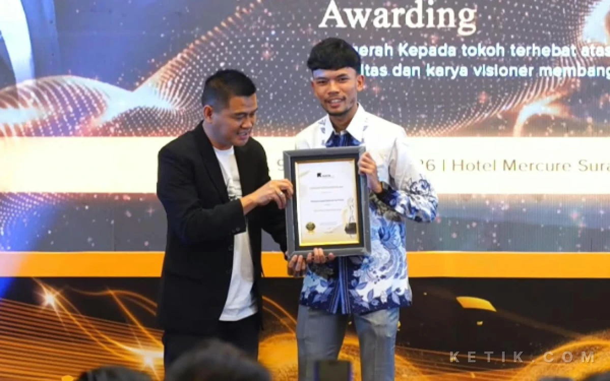 Thumbnail Berita - Pembalap Adenanta Putra Raih Award di HUT Ke-4 Ketik.com atas Dedikasi di Asia Rider Championship