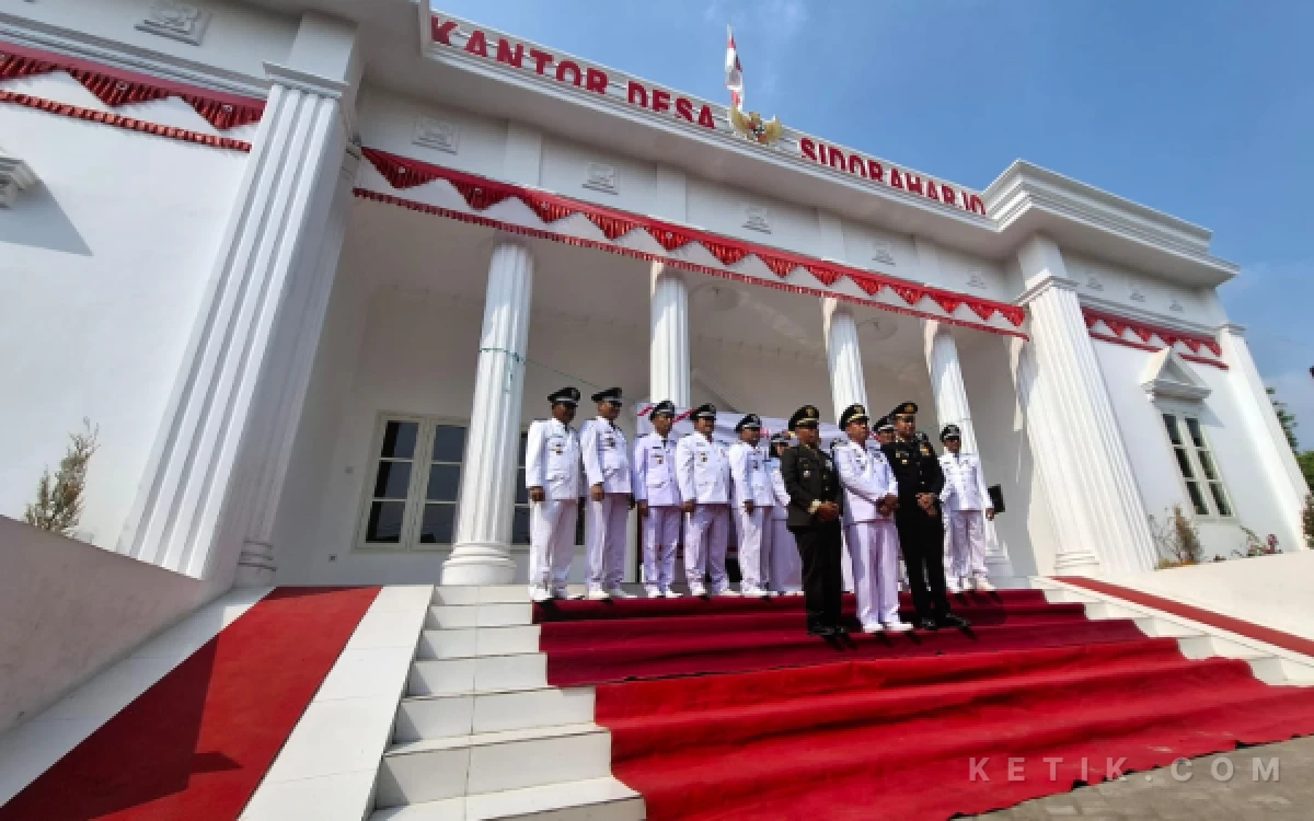 Unik! Serasa di Istana Negara, Balai Desa di Gresik Ini Jadi Lokasi Resepsi HUT ke-81 RI