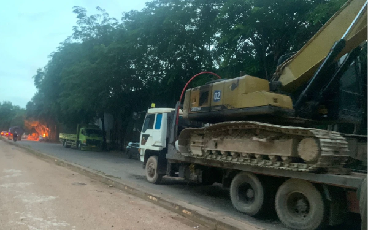 Thumbnail Berita - Gerak Cepat, BP Batam Perbaiki Jalan Rusak untuk Kenyamanan Masyarakat