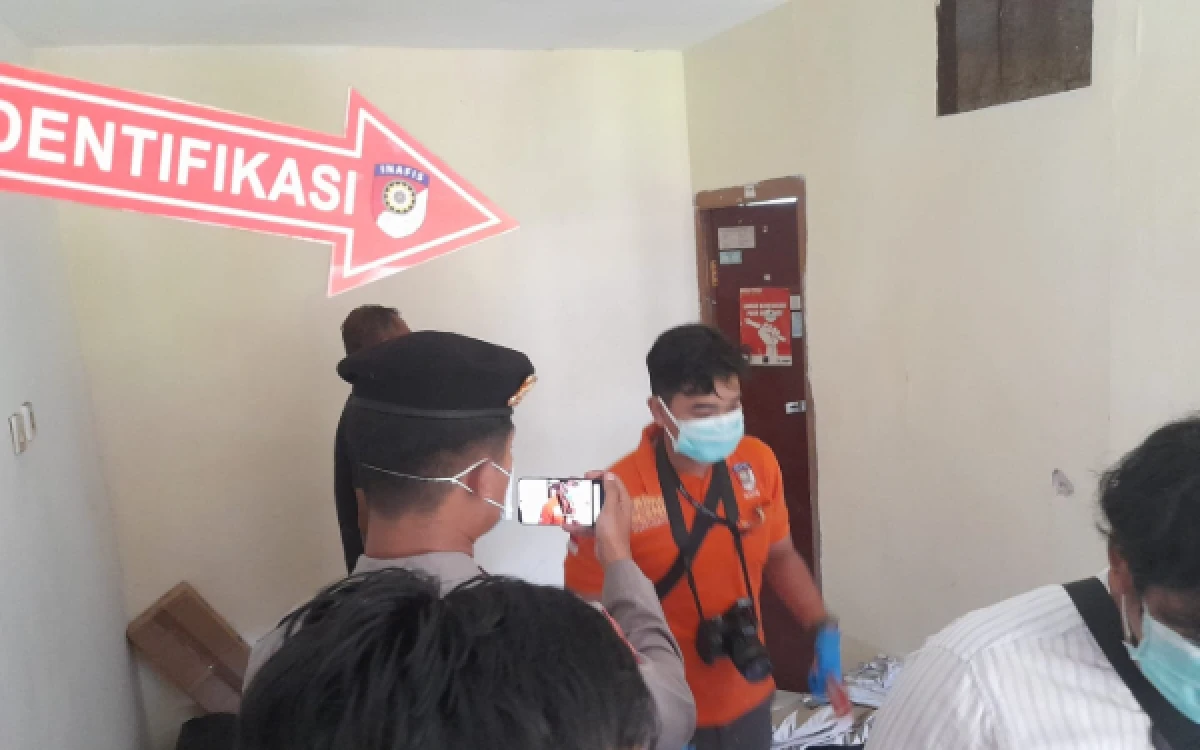Thumbnail Berita - Tak Terlihat Tiga Hari, Mahasiswa Ditemukan Meninggal Dalam Kamar Kos