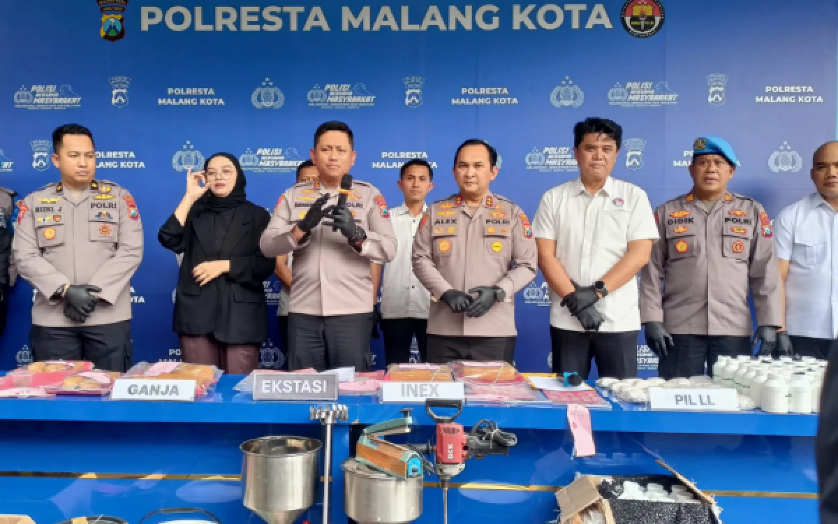 Thumbnail Berita - Sikat 119 Kasus Narkoba, Polresta Malang Kota Sita 111.260 Pil Dobel L dan Sabu 5,3 Kilogram