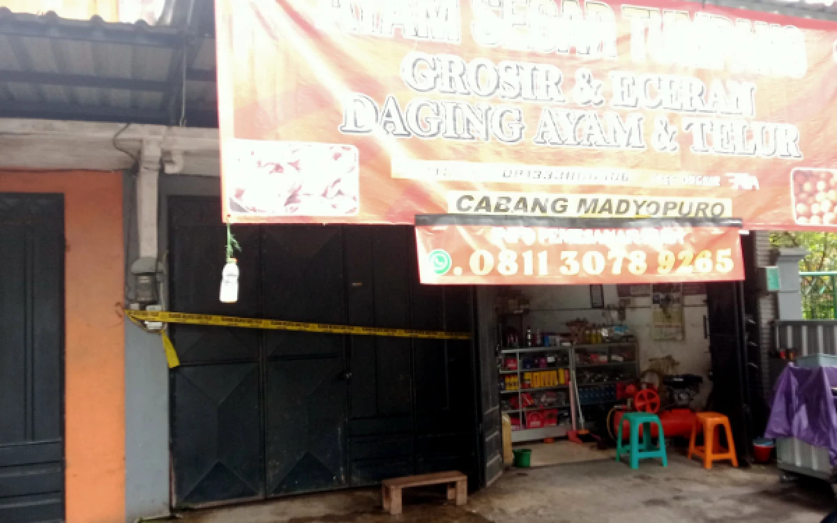 Thumbnail Berita - Geger! Pedagang Ayam di Danau Jonge Kota Malang Dibacok Pria Misterius, Diduga Persaingan Usaha