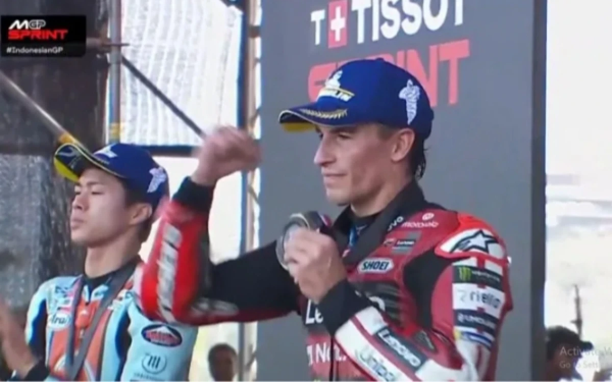 Thumbnail Berita - Marc Marquez Raih Kemenangan Dramatis di Sprint MotoGP Indonesia
