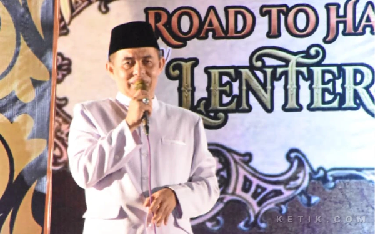 Thumbnail Berita - Ribuan Siswa Turun Panggung, Harlah MI At-Taqwa Bondowoso Jadi Etalase Budaya Nusantara