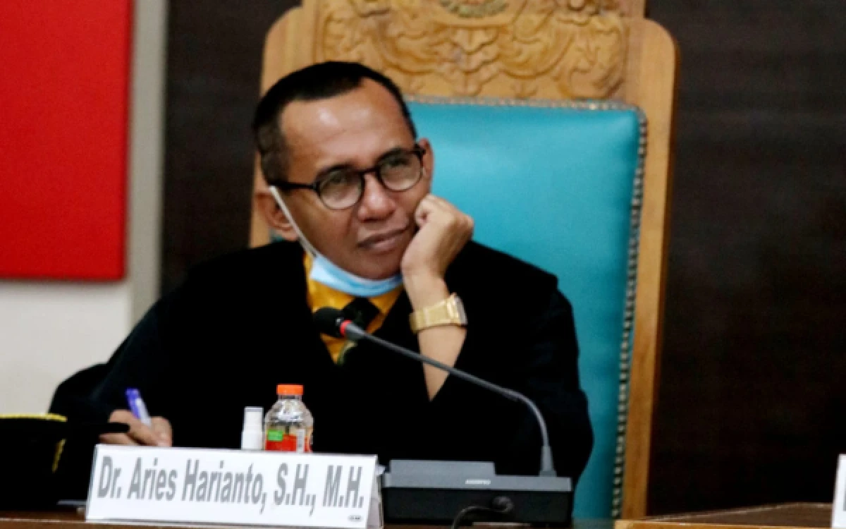 Thumbnail Berita - Video Anggota DPRD Jember Main Game Saat Rapat Bisa Turunkan Kepercayaan Publik